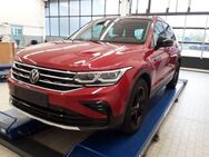 VW Tiguan, 1.5 TSI Urban Sport, Jahr 2023 - Lehrte