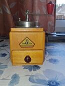 Antike Hand Kaffeemühle, Marke "Beha" in 72172