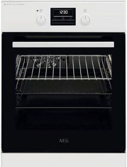 AEG Induktions-Standherd CIB56494BW 943005695, mit FlexiRunners™ – Teilauszug (2 Paar), Dampfzufuhr, AirFry-Funktion, 8 Beheizungsarten, Timer, inkl. Zubehör