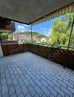 gepflegte 3 Zimmer Wohnung in Steißlingen mit Balkon, Keller und TG-Parkplatz - Steißlingen