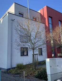 Neuwertige Penthousewohnung in bester Lage Saarbrücken, Rotenbühl - Saarbrücken
