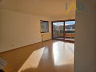 Schöne 2,5-Zimmer-Wohnung mit Balkon und Tiefgaragenplatz - Grafenau (Baden-Württemberg)