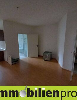 54090 - 4-Zimmer-Stadtwohnung mit Einbauküche - Hof
