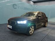 Volvo XC40, Momentum, Jahr 2019 - München