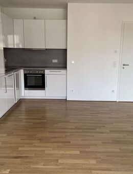 Helle 2-Zimmer-Wohnung in zentraler Lage - Wolfsburg