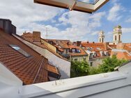 Potentialreiche Dachgeschoss-Maisonettewohnung in einem gepflegten Denkmalschutzobjekt - München