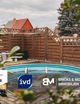 Entspannt wohnen. Haus mit Pool und großem Grundstück - Leipzig