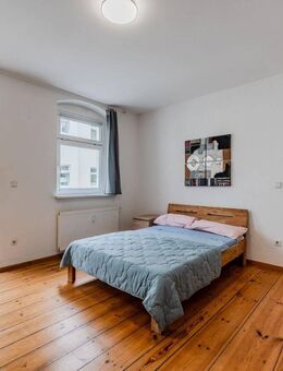 Bezugsfreie Single-Wohnung mit Innenhofblick im Simon-Dach-Viertel - Berlin