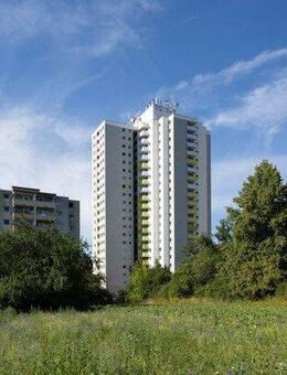 Helle 3-Zimmerwohnung mit Balkon - Langen (Hessen)