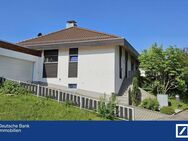 Charmanter Bungalow mit herrlichem Garten in beliebter Wohnlage von Deggendorf. - Deggendorf