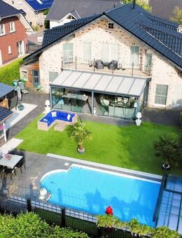 Luxuriöses Einfamilienhaus mit Pool, Sauna und Jacuzzi nahe der niederländischen Grenze - Kranenburg (Nordrhein-Westfalen)