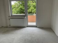 Erstbezug nach Renovierung! Helle 2,5 Zimmer Wohnung mit Balkon! - Gelsenkirchen