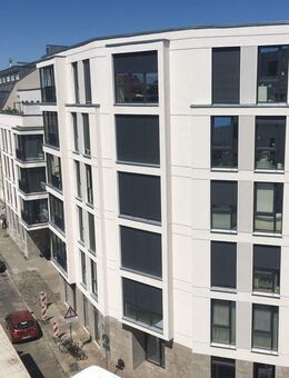 Moderne 3-Raumwohnung mit 2 Bädern, Wintergarten und Ankleide - Leipzig