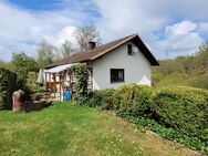 MANNELLA *Wohn-Idylle am Waldrand* Ein- bis Zweifamilienhaus in absolut ruhiger Naturlage - Beltheim