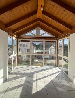 MÜNCHNER IG: Stilvolles Wohnen auf zwei Ebenen -Maisonette-Wohnung in Toplage! - Odelzhausen