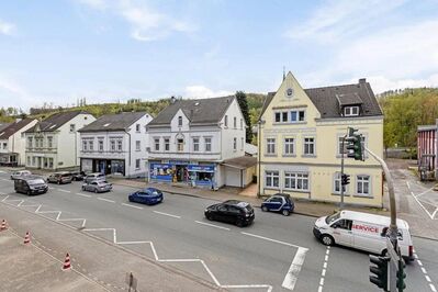 Gepflegtes, modernisiertes Wohn- und Geschäftshaus mit hoher Rendite