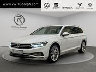 VW Passat Variant, 2.0 TDI Elegance, Jahr 2022 - Oelsnitz (Erzgebirge)