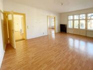 Attraktive 3-Zimmer-Wohnung in bester Berlin-Lankwitz Lage mit Balkon und eigenem Garten - Berlin