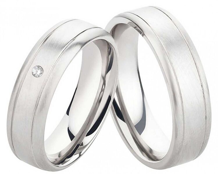 Edelstahlringe E322 mit Zirkonia oder Diamant und Gravur - Aholming