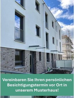 Doppelhaushälfte mit großem Garten, Keller und Stellplätzen inklusive! - Salem (Baden-Württemberg)