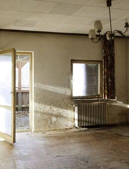 Stark renovierungsbedürftiges EFH auf traumhaft großem Grundstück - Wutöschingen