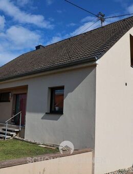 Orscholz: Großes Mehr-Generationenhaus in ruhiger Wohnstraße - Mettlach