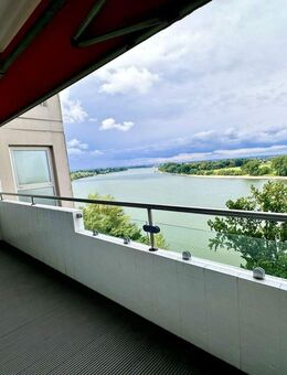 Spitzenlage im 9. Stock: Großzügige 4-Zimmer-Wohnung mit Schwimmbad, Sauna und Tiefgarage - Köln