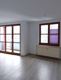 Helle 2-Zimmer-Wohnung mit Balkon! - Plauen