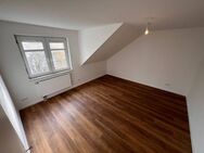 Bezugsfertige, frisch renovierte Dachgeschosswohnung - Niestetal