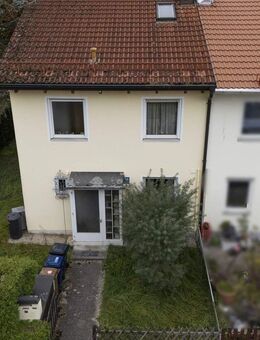 Reiheneckhaus mit etwas Handlungsbedarf - München