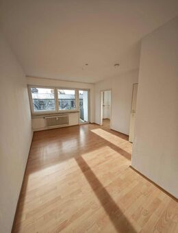 *sofort verfügbar* renovierungsbedürftige 1-Zimmerwohnung mit Balkon in Pasing - München