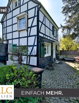 Ländliche Idylle trifft Fachwerk-Charme: Charmantes Einfamilienhaus im Grünen! - Wuppertal