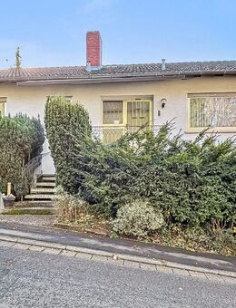 Freistehendes Einfamilienhaus mit großer Einliegerwohnung in toller Wohnlage in Kusel - Kusel