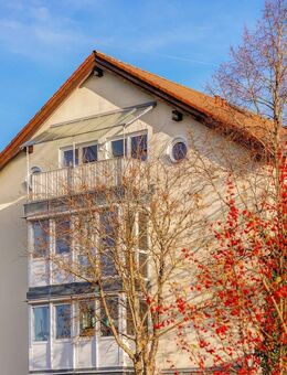 Holzkirchen: Gemütliche Dachgeschosswohnung mit Galerie - Holzkirchen (Regierungsbezirk Oberbayern)