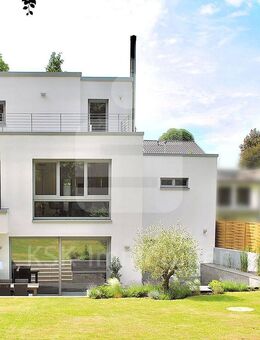 Exklusiv & Selten - Moderne Stadtvilla in ruhiger, begehrter Grünlage. - Bergisch Gladbach