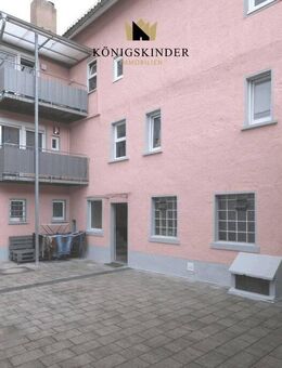 4 WE / 2 GE, Scheune, Gewölbekeller, 2 Garagen und 5 Stellplätzen, gepflegtem Zustand (üb. 1.000 qm) - Großostheim