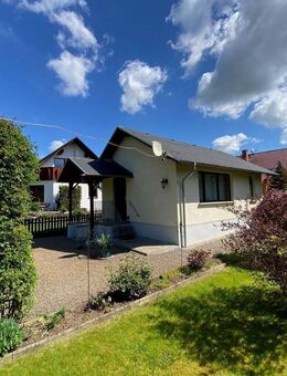 RESERVIERT ! Massiv gebaute Freizeitimmobilie mit Hausnummer und kleinem Gästehaus im wunderschönen Tal der Elster in Ostthüringen - Wünschendorf (Elster)