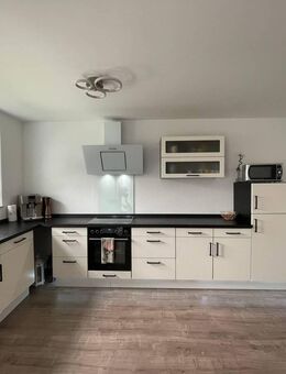 Moderne Traumwohnung mit Balkon, Tiefgarage und Wohlfühlambiente - Villingen-Schwenningen