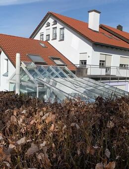 KNIPFER`S IMMOBILIENSCHÄTZE - TOP- Lage - DHH mit Anbau für Büro/Einliegerwohnung u. Außen-Whirlpool - Diedorf