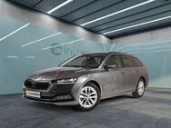 Skoda Octavia, 2.0 TDI COMBI STYLE R, Jahr 2022 - München