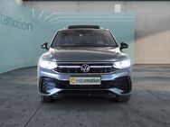 VW Tiguan, 2.0 TDI Allspace 2x R-Line Black FL 20, Jahr 2023 - München