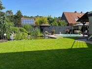 Ihr neues IMMOBILIEN QUARTIER: Exklusives 3-Familienhaus mit traumhaften Garten und Pool - Wunstorf
