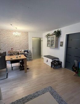 Moderne Erdgeschosswohnung mit Garten in ruhiger Feldrandlage - Möglingen