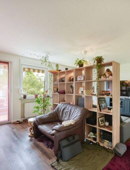 +++ bequem, ruhig & zentrumsnah - hochwertig modernisiert - West-Balkon - inklusive Einbauküche & Garage +++ - Stuttgart