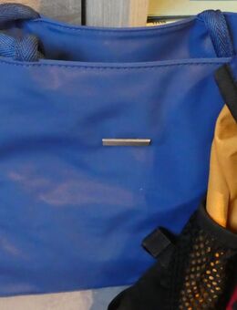Damen Handtasche Umhängetasche blau mit Reißverschluß neu - Bibertal