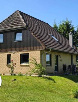 Dr. Lehner Immobilien NB - Gepflegtes Einfamilienhaus auf großem Grundstück in Ostseenähe - Murchin