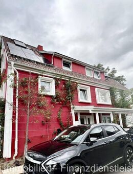 Geräumige Wohnung mit großem Balkon - Ihr neues Zuhause in Neckartailfingen - Neckartailfingen