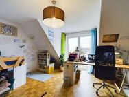 Top-Angebot! Gepflegte und sehr geräumige 2-Zimmer Dachgeschosswohnung zur Miete in Nieder-Ingelheim - Ingelheim (Rhein)