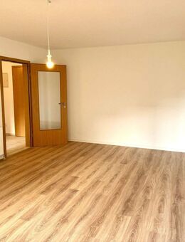 Renovierte Souterrainwohnung mit Terrasse in Lich! - Lich