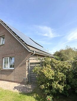 Großes Familienhaus mit energieeffizienter Solaranlage und viel Platz | Sylt in Reichweite - Rodenäs
